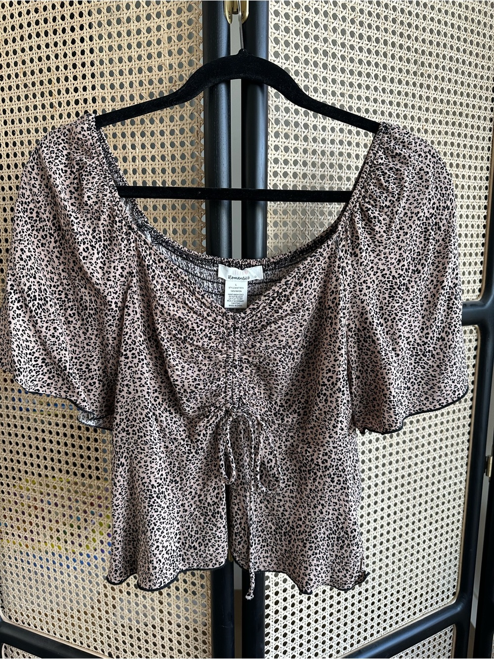 a new day Taupe and Black Leopard Print Ruched Tie-Front Crop Top